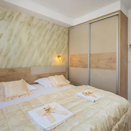Mintos Luxury Resort Podstrana Exterior foto