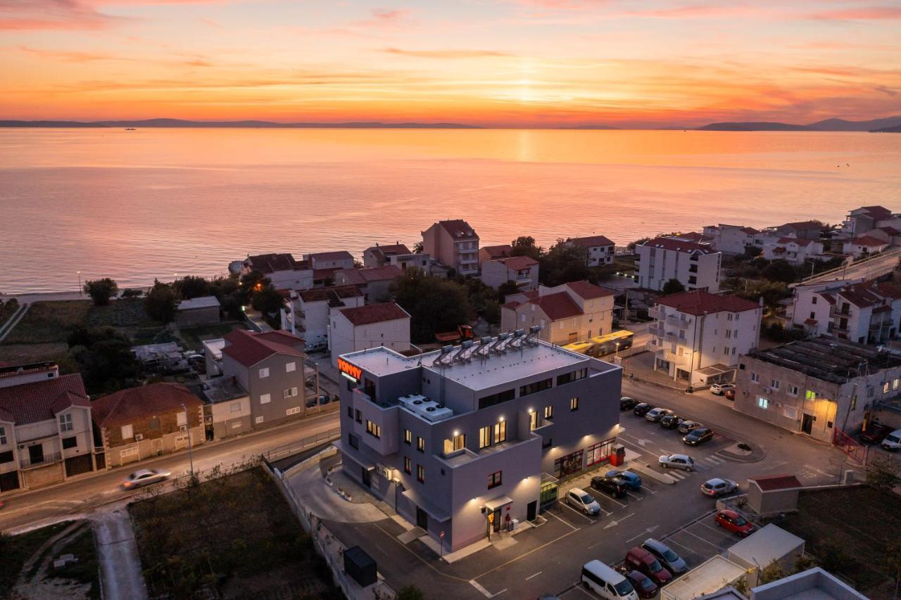 Mintos Luxury Apartment Podstrana