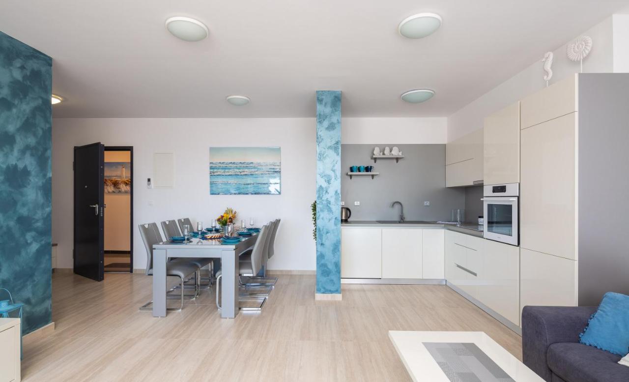 Mintos Luxury Apartment *