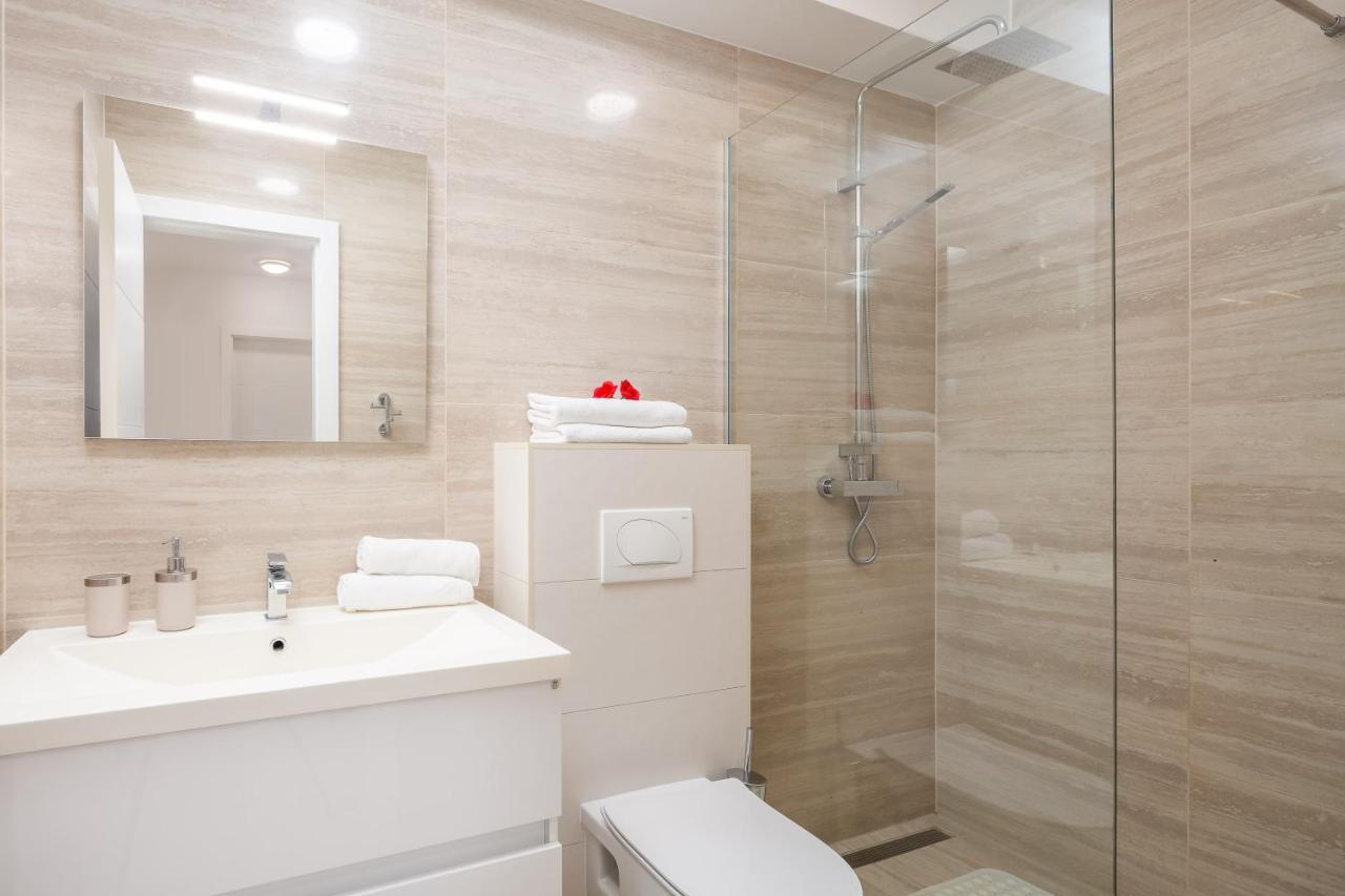 Mintos Luxury Apartment *