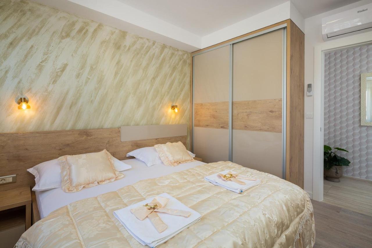 Mintos Luxury Apartment