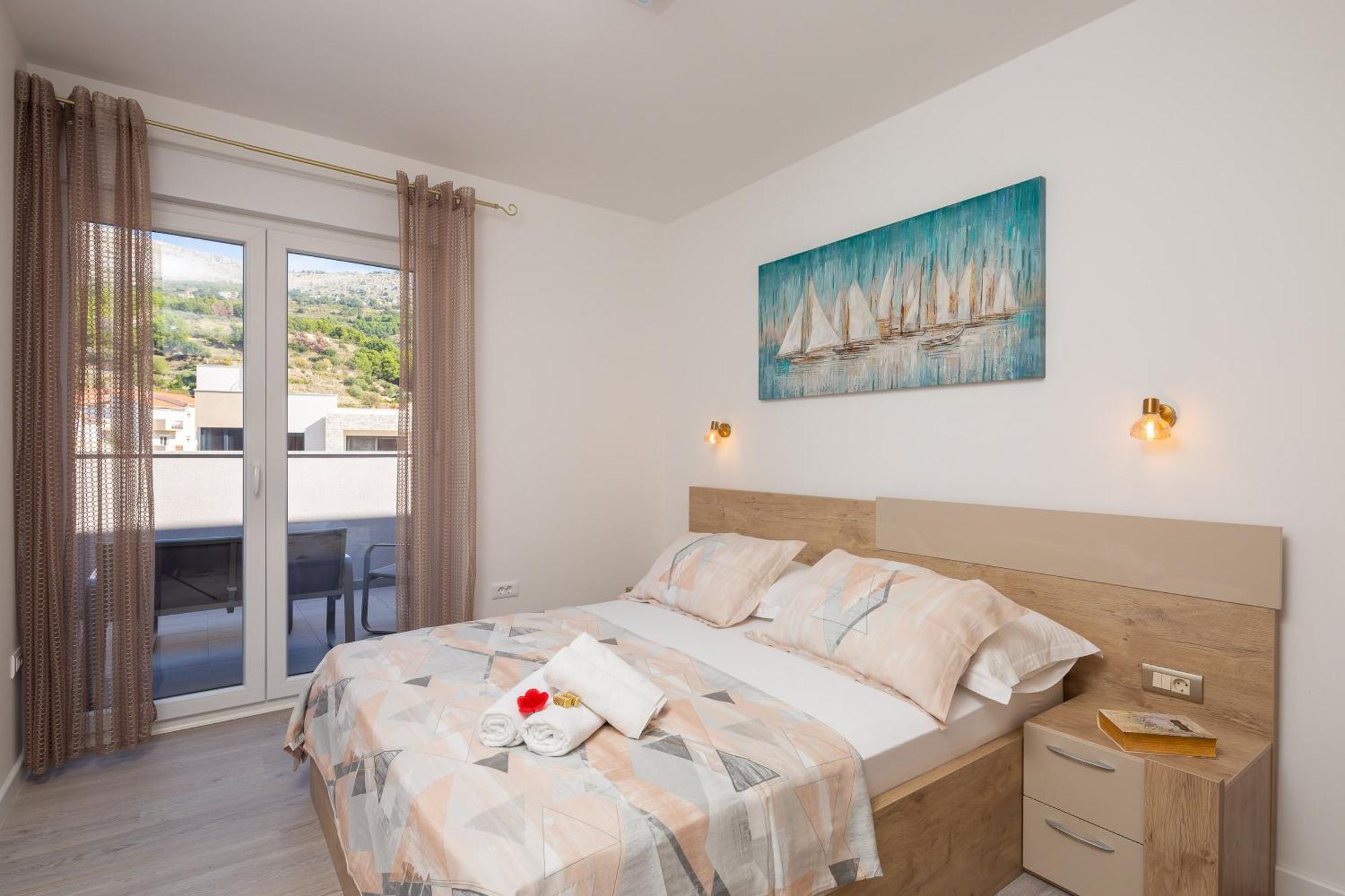 Mintos Luxury Apartment Podstrana